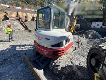 2020 TAKEUCHI TB250-2C