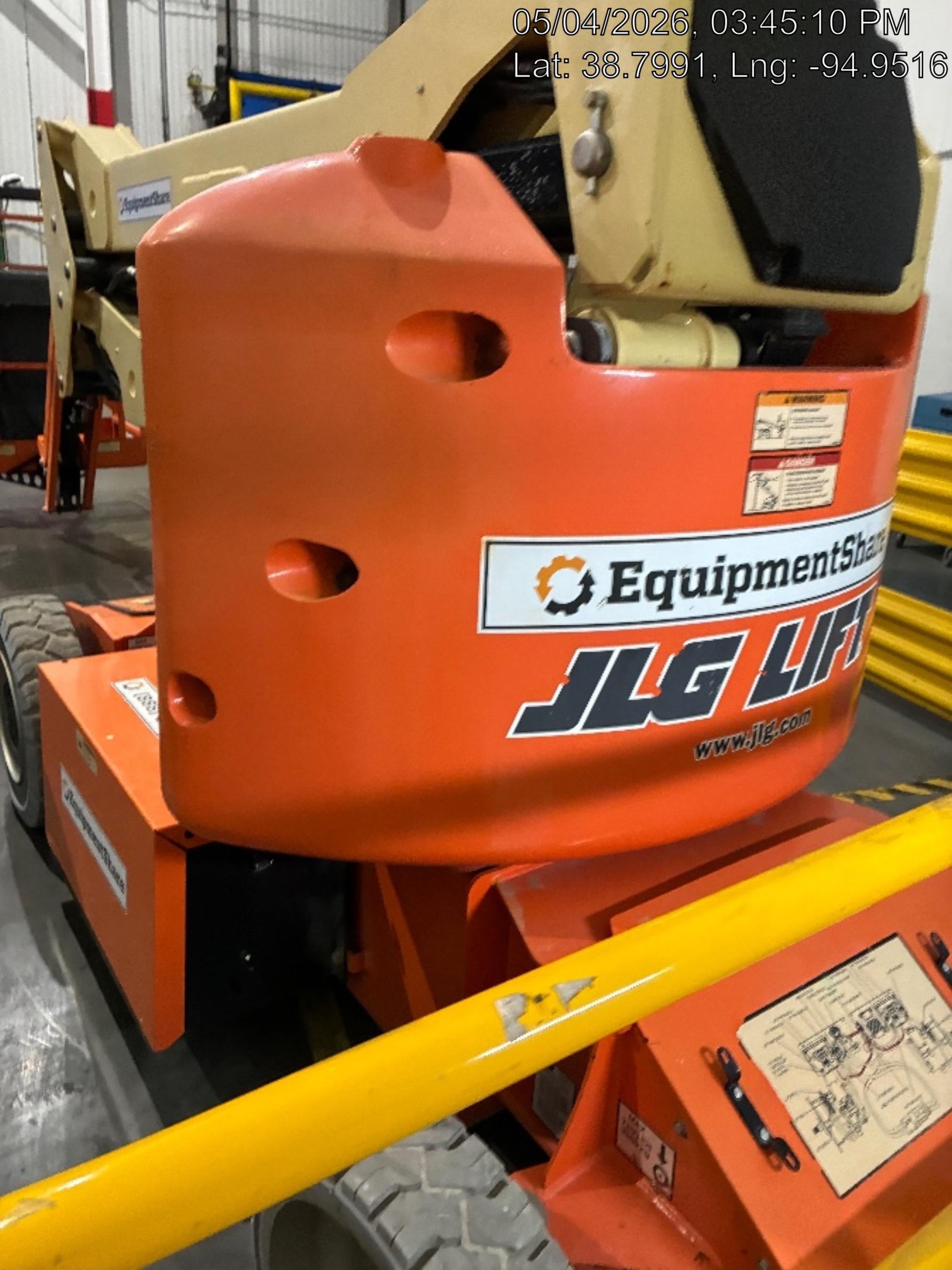 2020 JLG E400AJPN