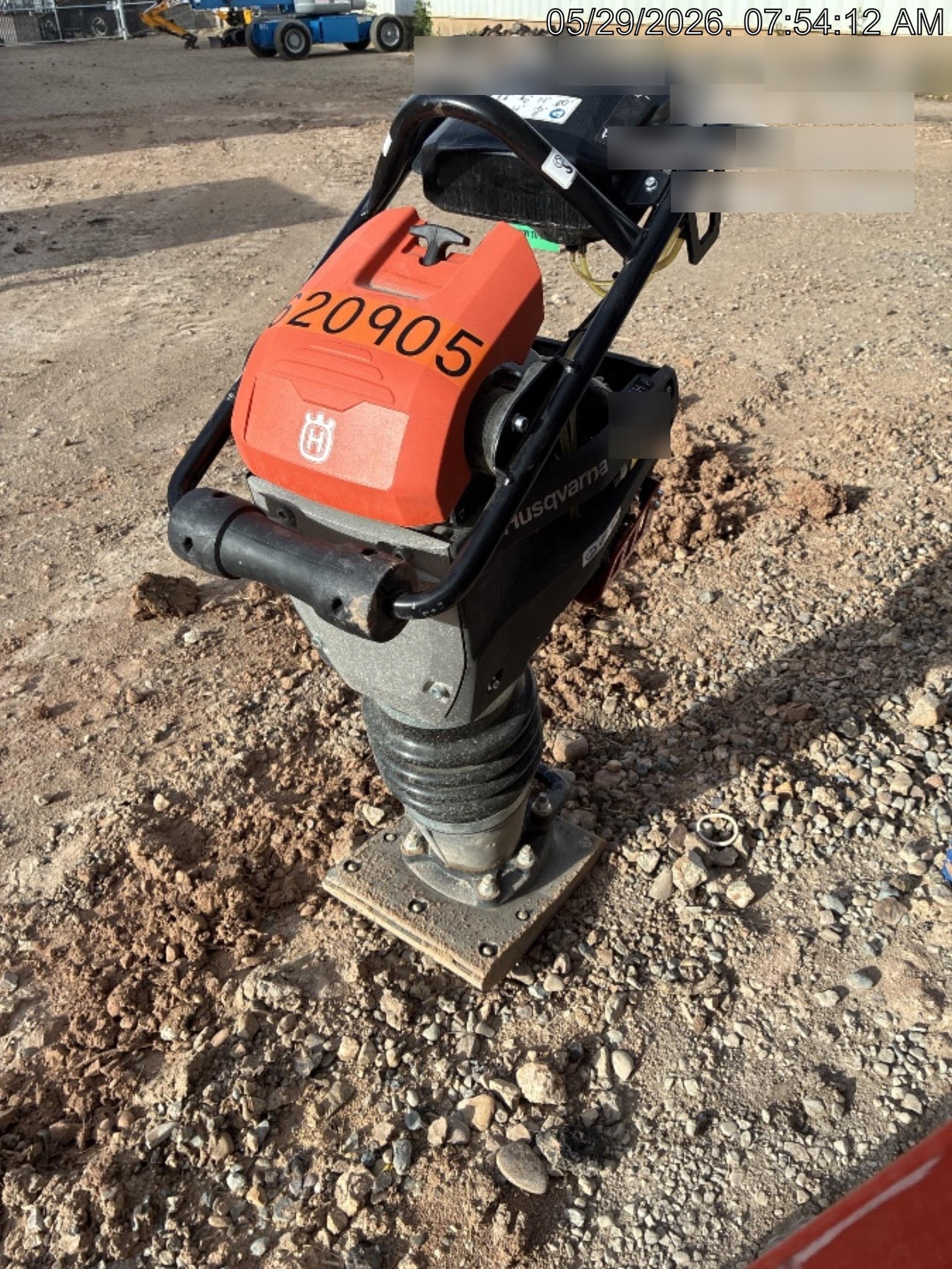 2025 HUSQVARNA LT6005