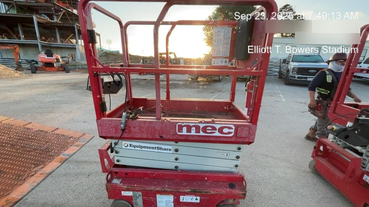 2019 MEC 1330SE Motion Alarm, Beacon, Includes MachineLink keypad and telematics device