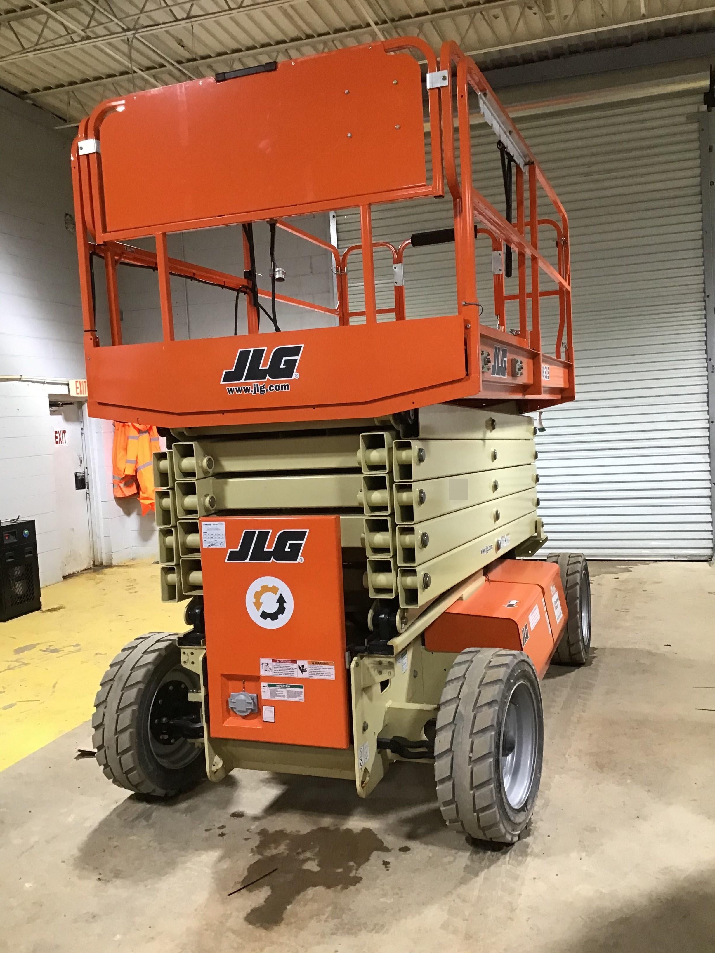 2019 JLG 4069LE Solid Non Marking Tires, Rotating Beacon