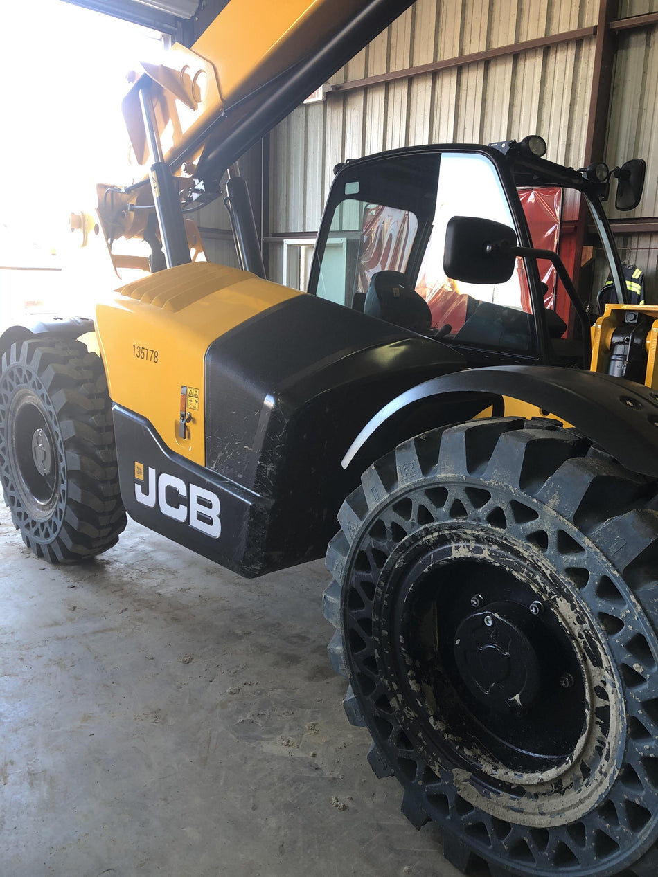 2021 JCB 509-42 74Hp Dsl, Canopy, Sld Tires, LED WL, Bcn, L Hook, EST