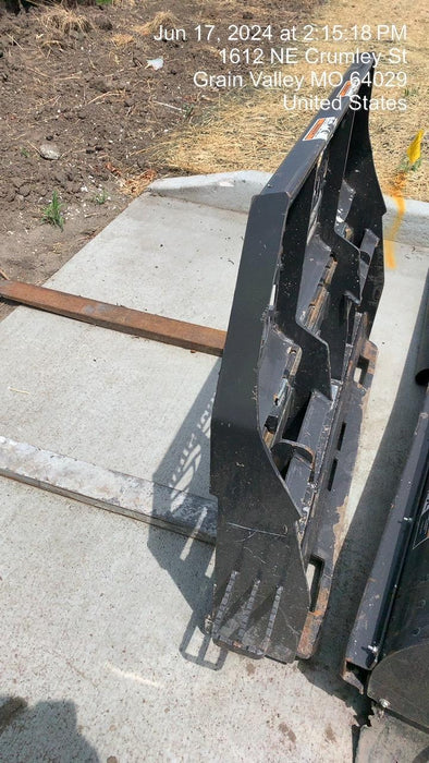 2022 PALADIN 48" Pallet Forks - Paladin