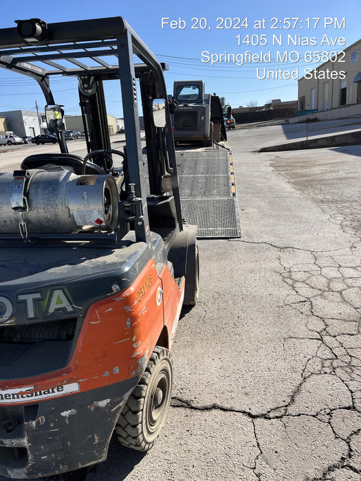 2022 TOYOTA 50-8FGU25