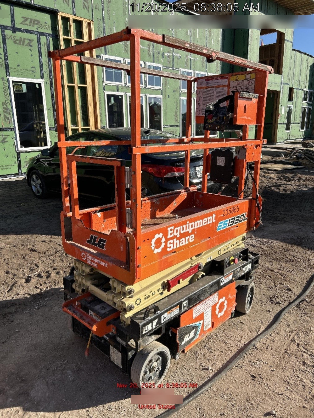 2022 JLG ES1330L