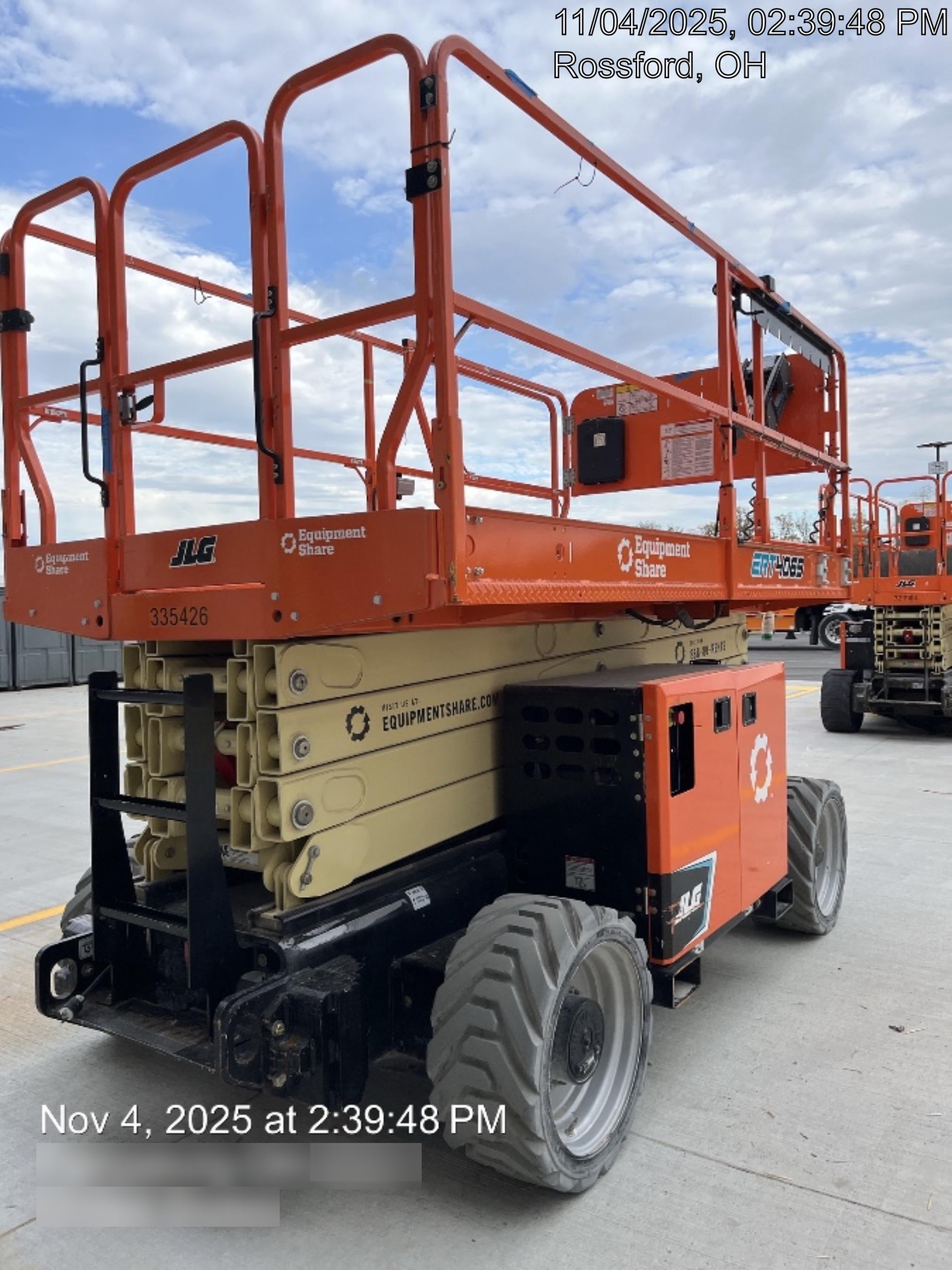 2023 JLG ERT4069