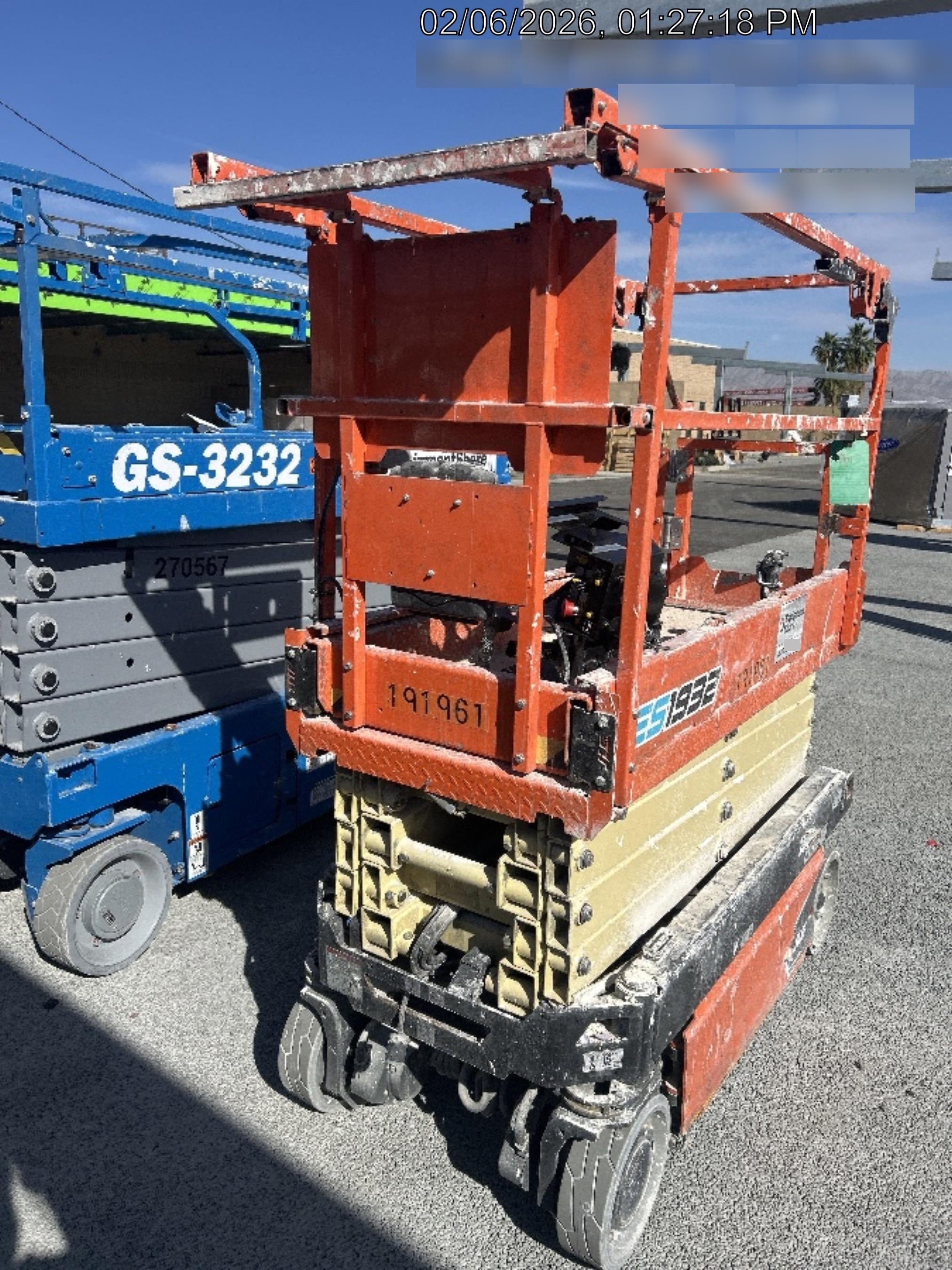 2021 JLG ES1932