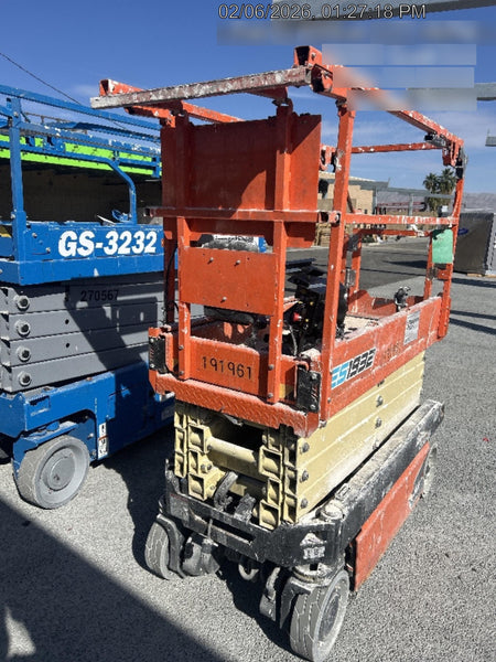 2021 JLG ES1932