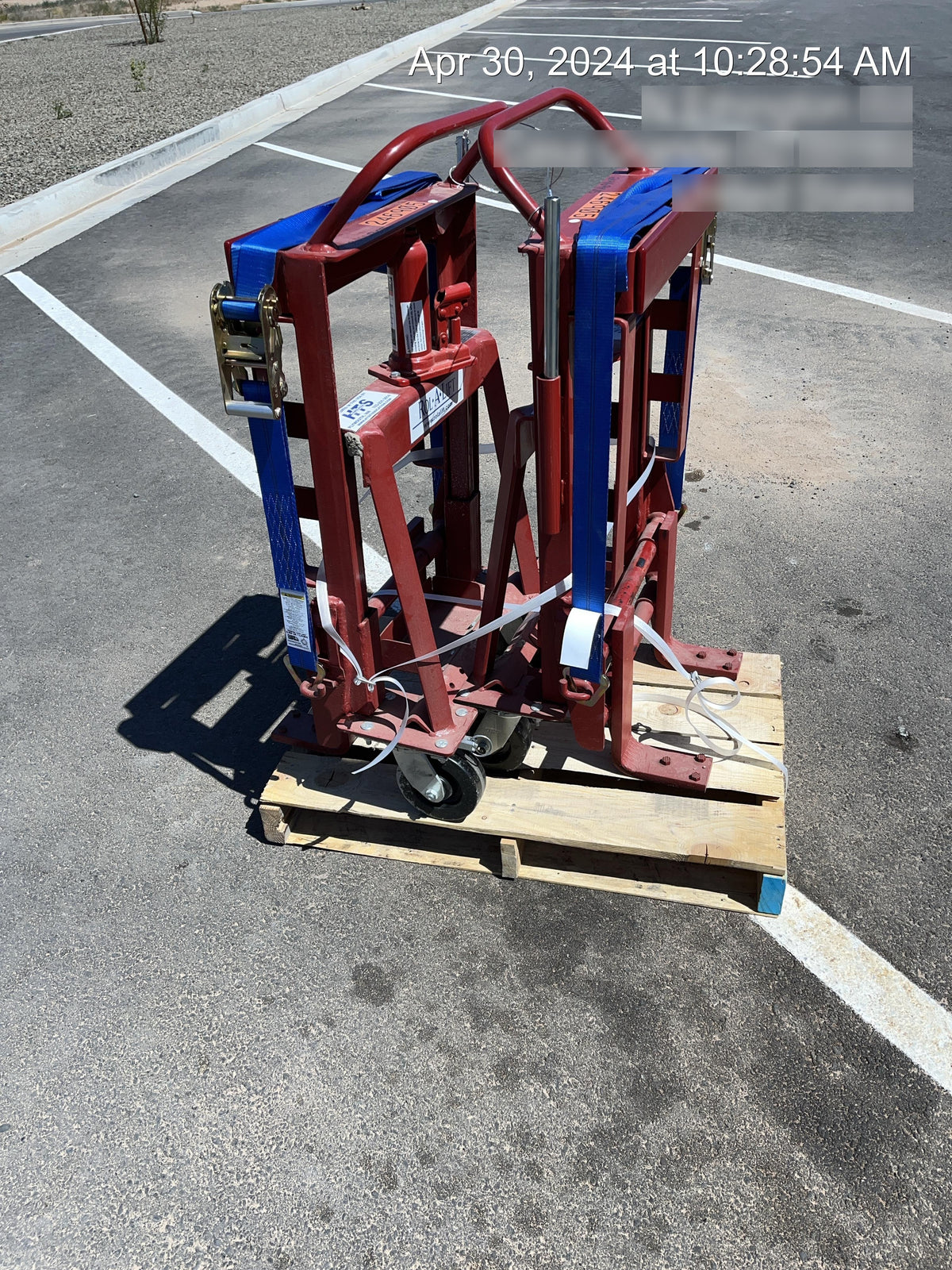 2022 ROL-A-LIFT M-6