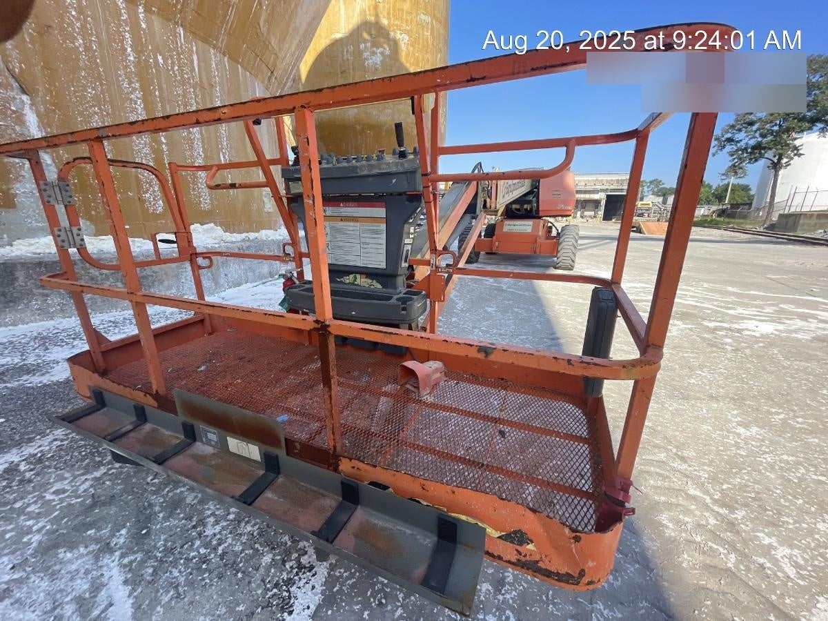 2021 JLG 660SJ