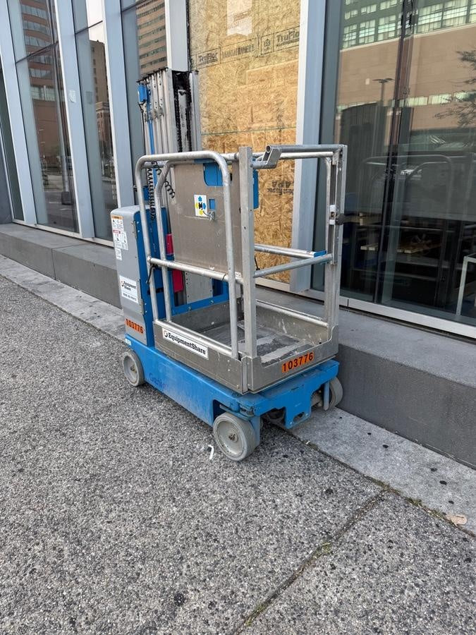 2020 GENIE GR-20