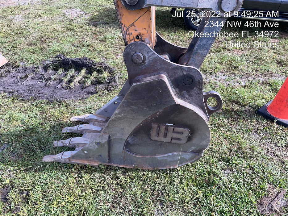 2014 WERK-BRAU 24" Bucket, 25k-35k Excavator - Werk-Brau