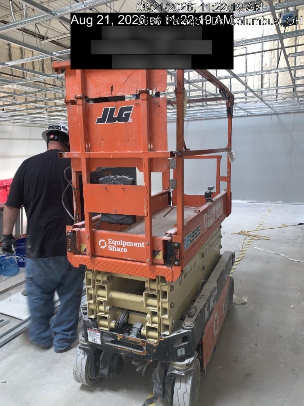 2022 JLG ES1932