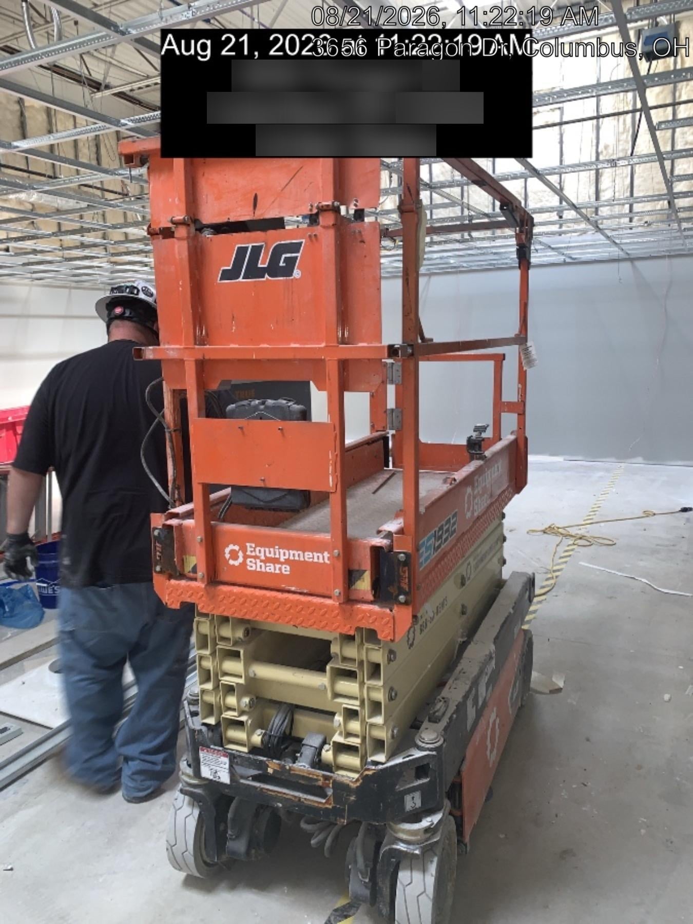2022 JLG ES1932