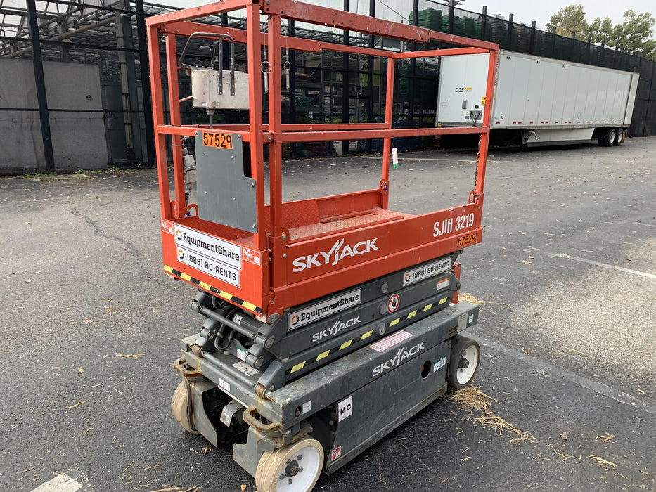2016 Skyjack SJIII-3219 Standard Rental Specs