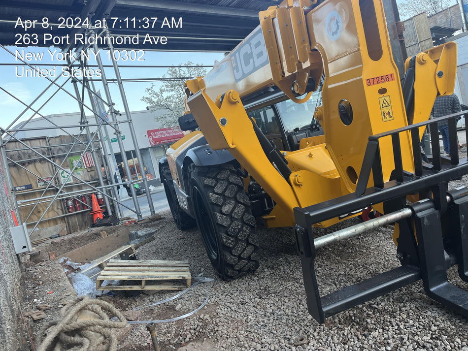 2023 JCB 510-56
