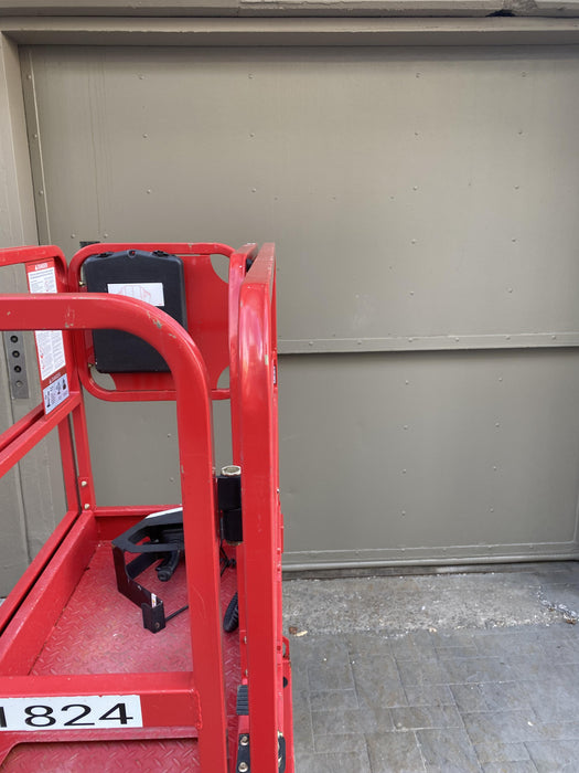 2020 MEC 1330SE Solid NM Tires, Steel Swing out Doors, LCS, Beacon, 900W Invertor