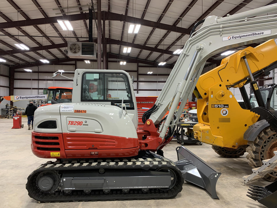 2022 TAKEUCHI TB290C