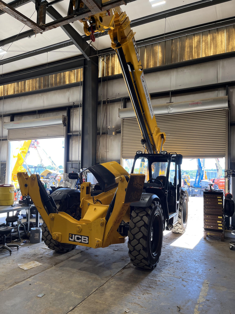 2022 JCB 512-56