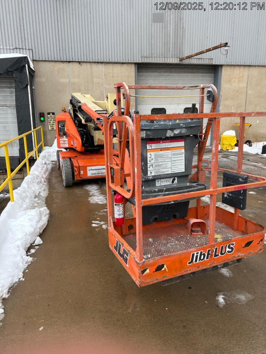 2019 JLG E400AJPN