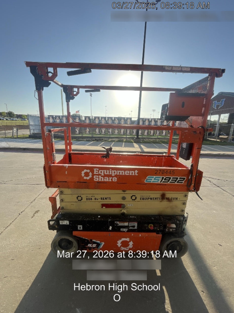 2022 JLG ES1932