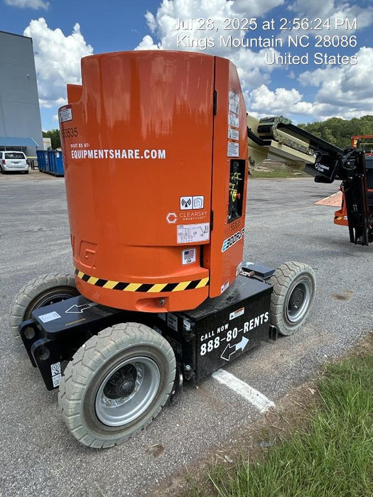 2025 JLG E300AJP