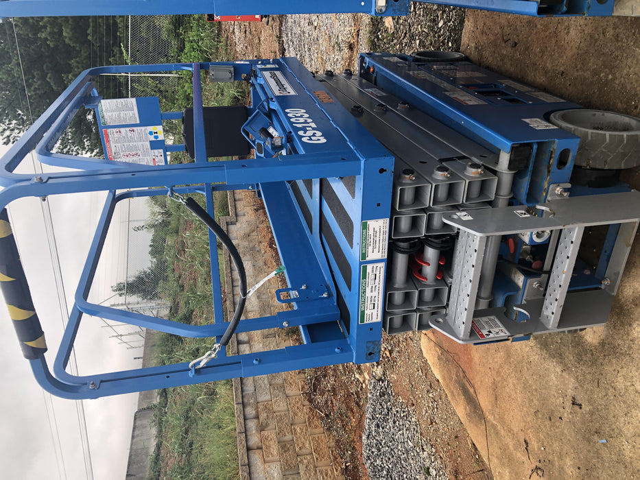 2020 Genie GS-1930 Fixed rails with chain entry gate - Pre A92.20