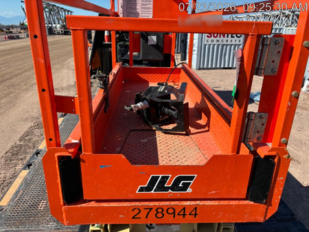 2022 JLG ES1932