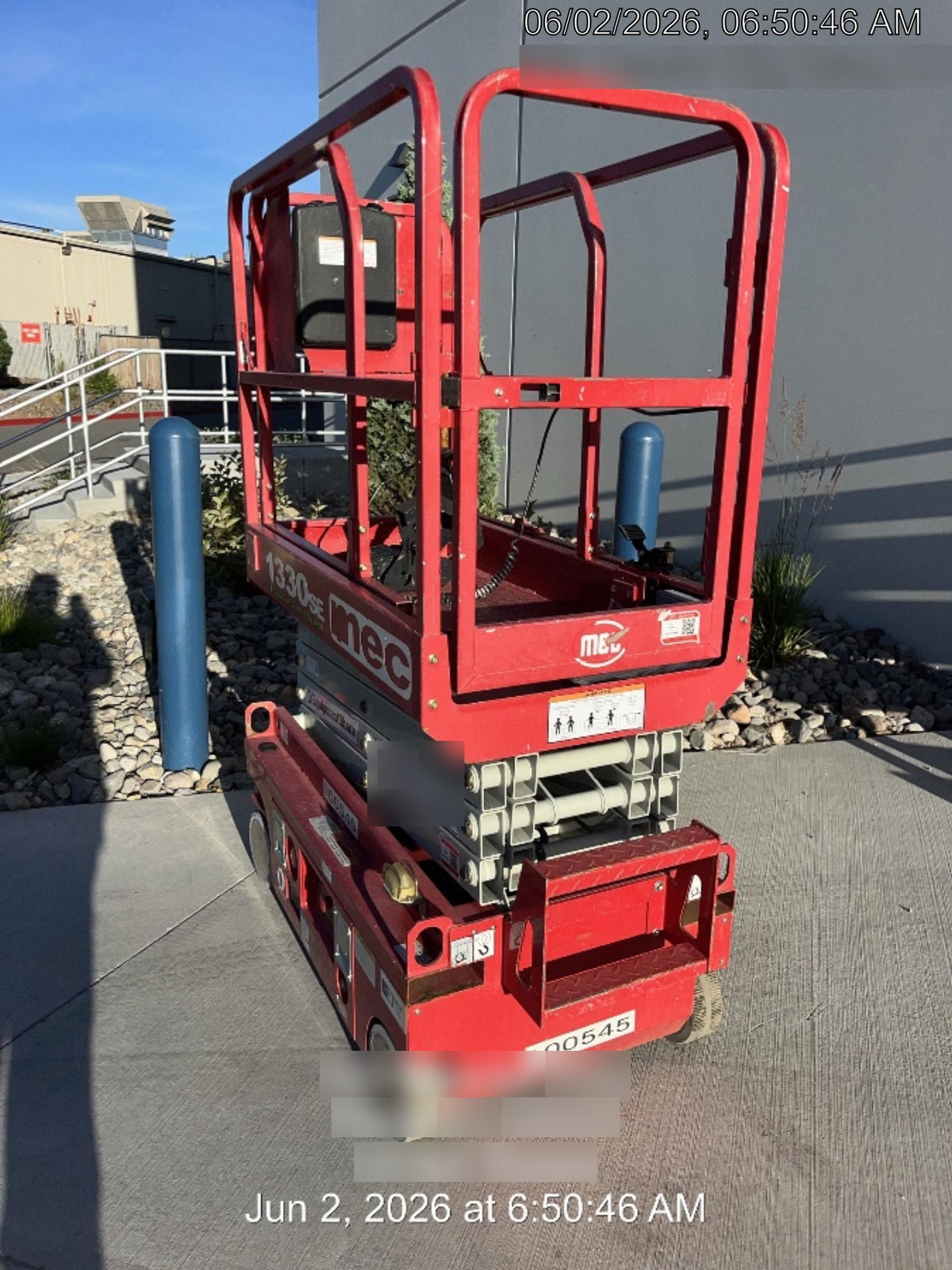 2020 MEC 1330SE Solid NM Tires, Steel Swing out Doors, LCS, Beacon, 900W Invertor