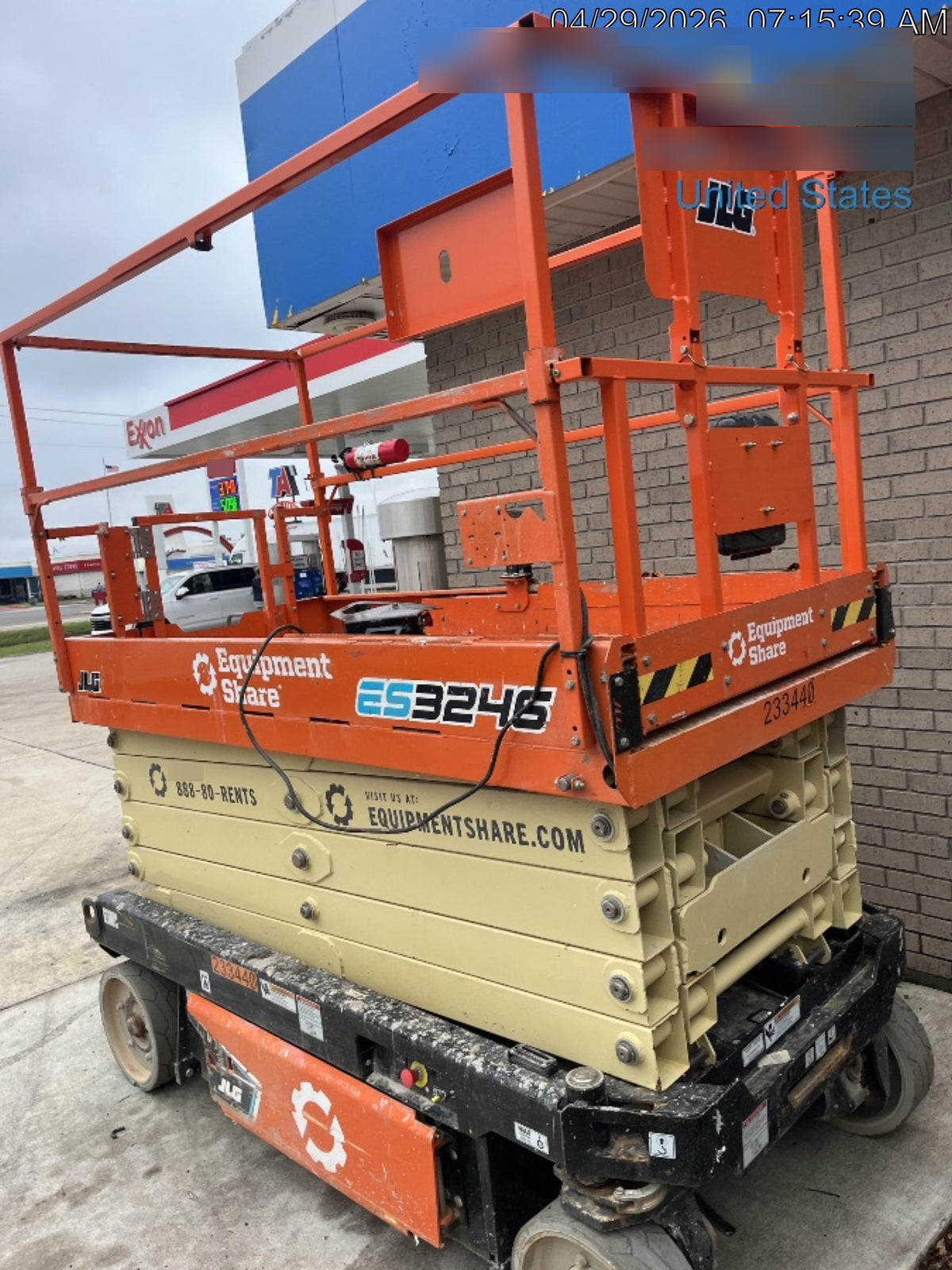 2022 JLG ES3246