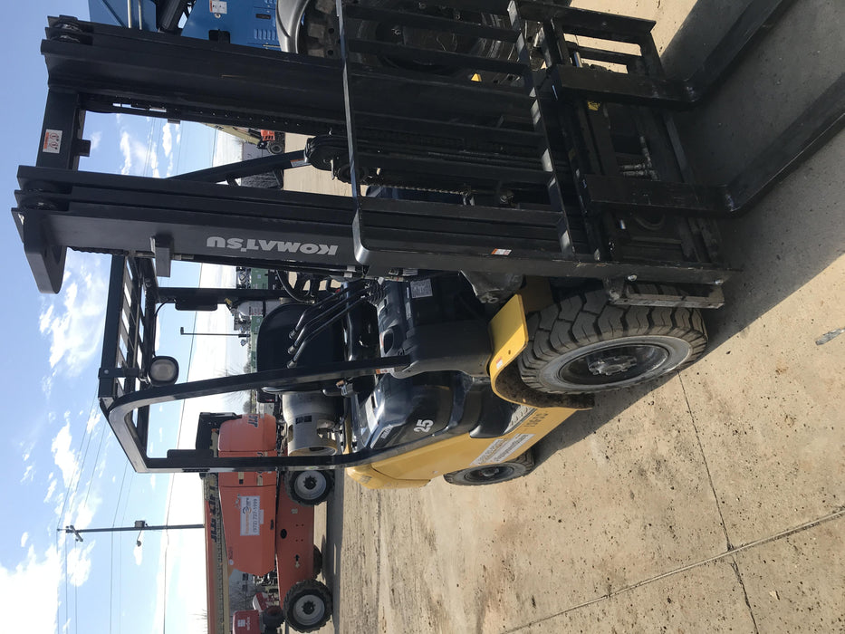 2018 KOMATSU FG25HT-16