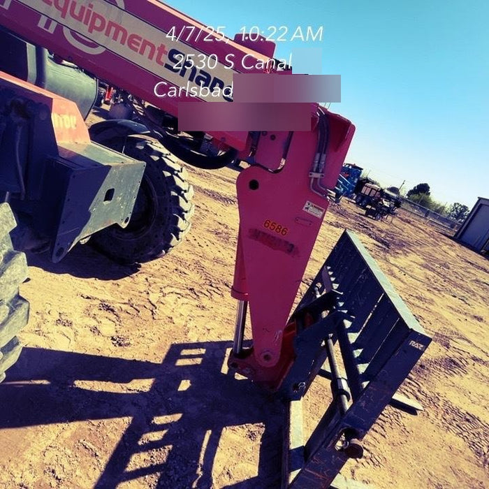 2012 MANITOU MTA8044