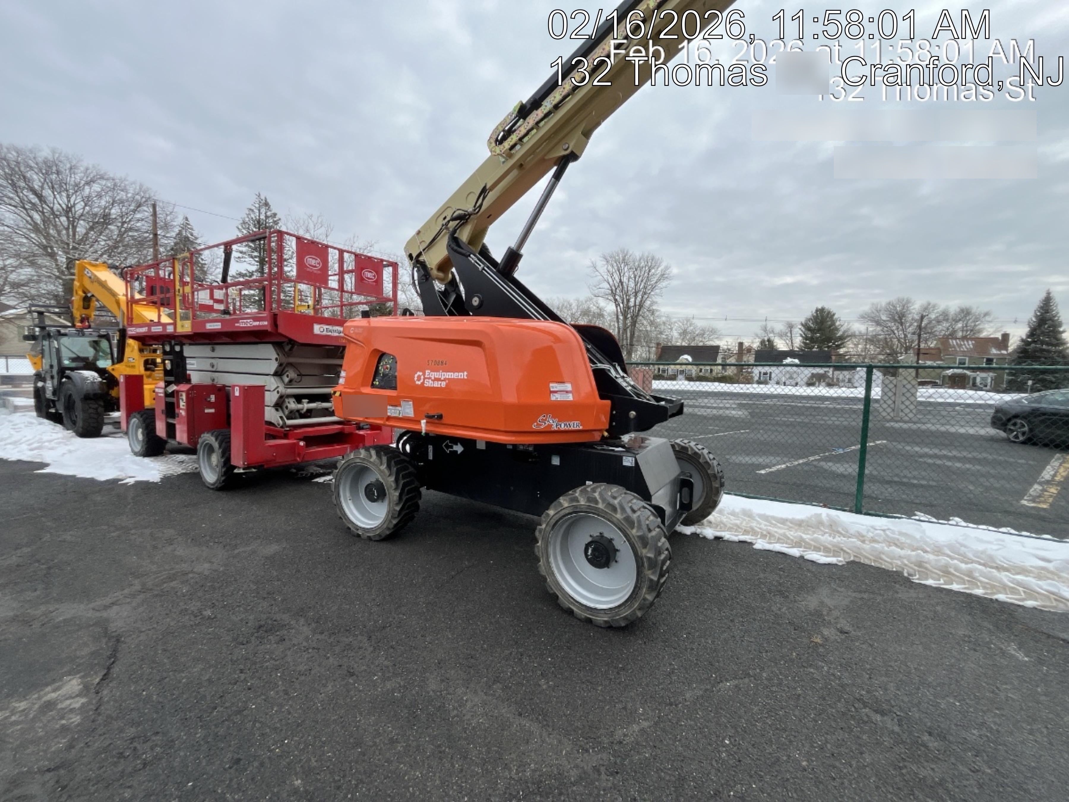 2025 JLG 660SJ