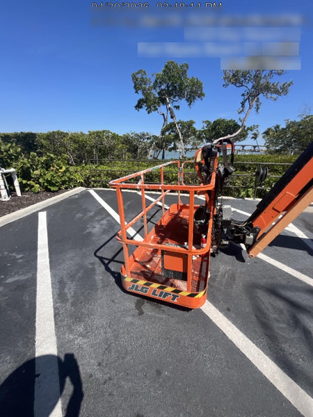 2022 JLG 860SJ