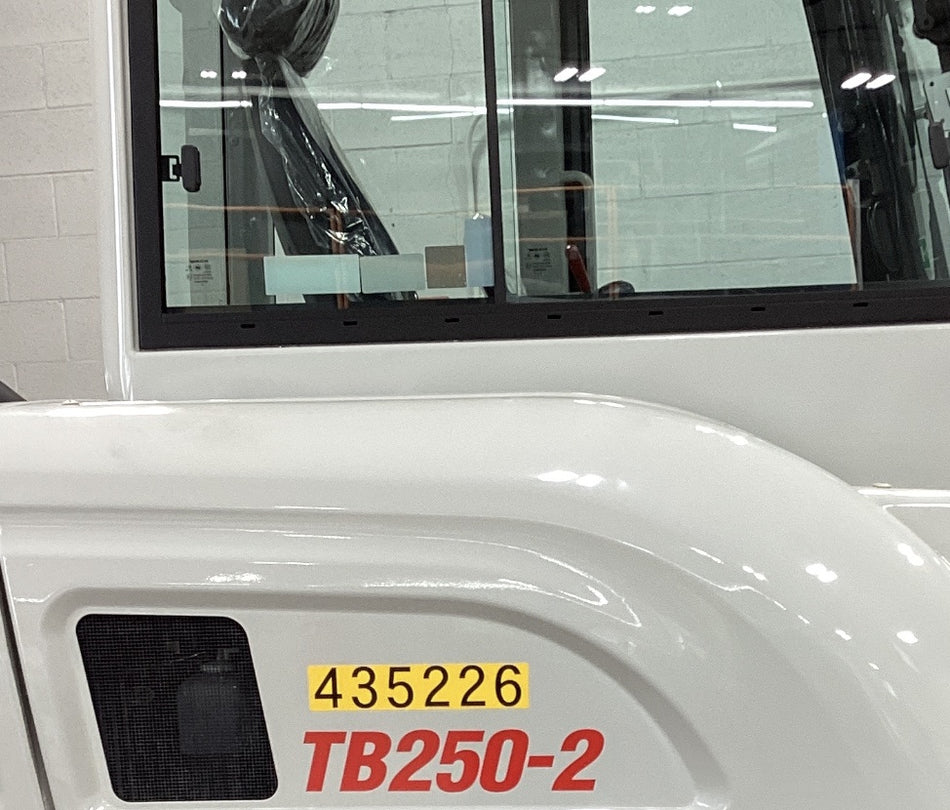 2024 TAKEUCHI TB250-2CR