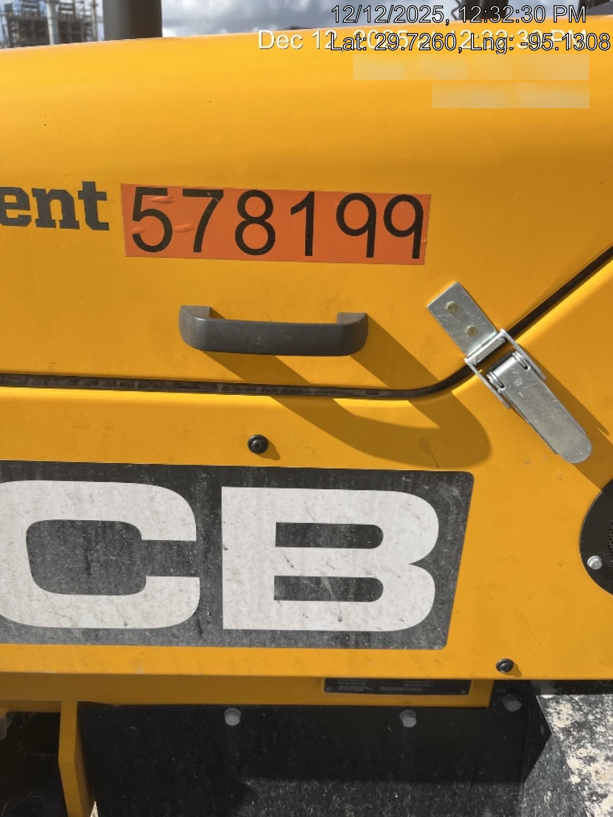 2025 JCB 930-4