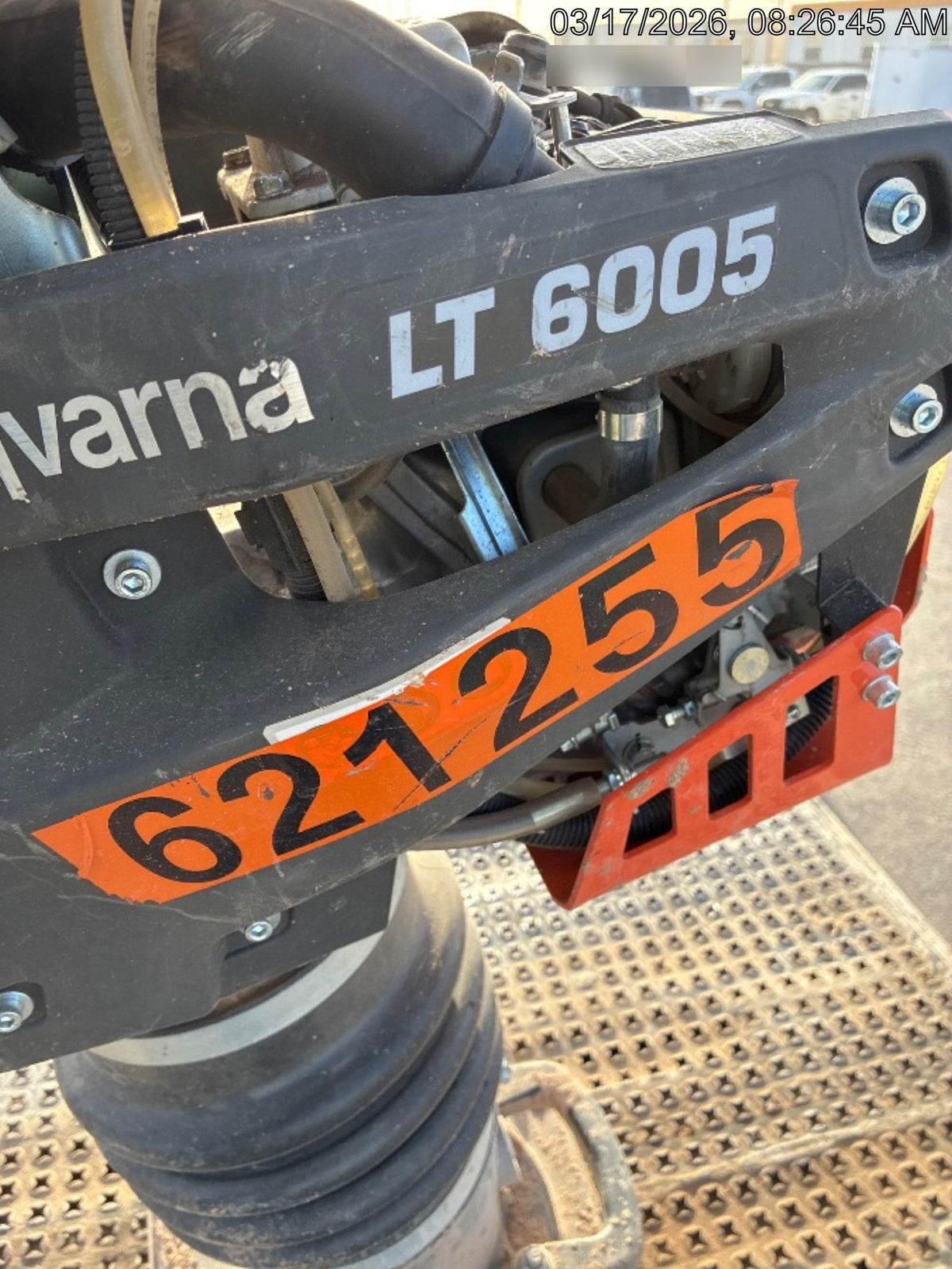 2025 HUSQVARNA LT6005