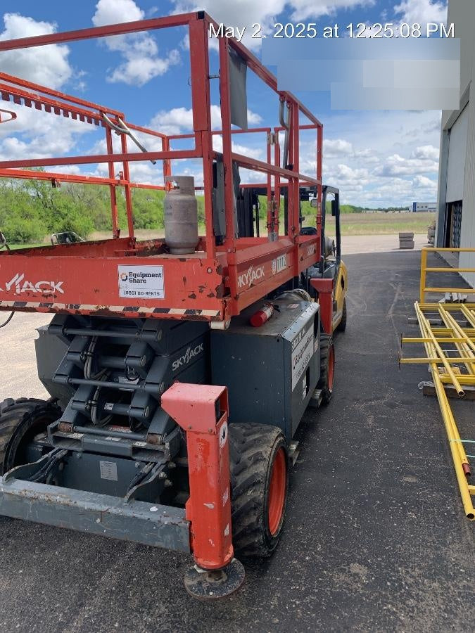 2016 SKYJACK SJ6832 RT