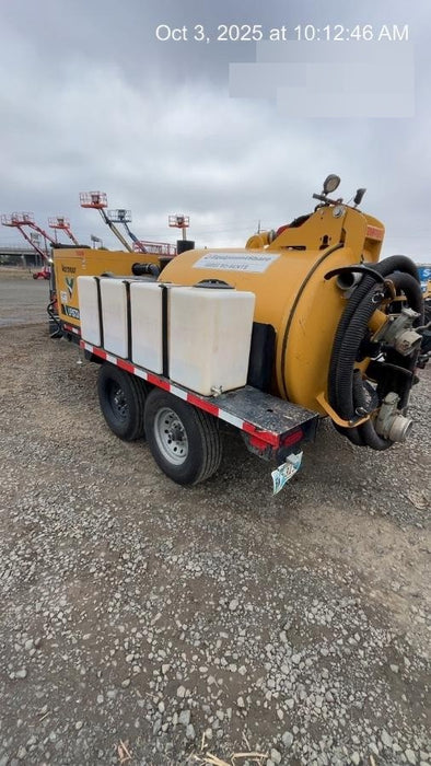 2022 Vac-Tron LP573XDT T4 Koehler Diesel Engine, 500 Gallon Debris Tank, x2 100 Gallon Water Tanks