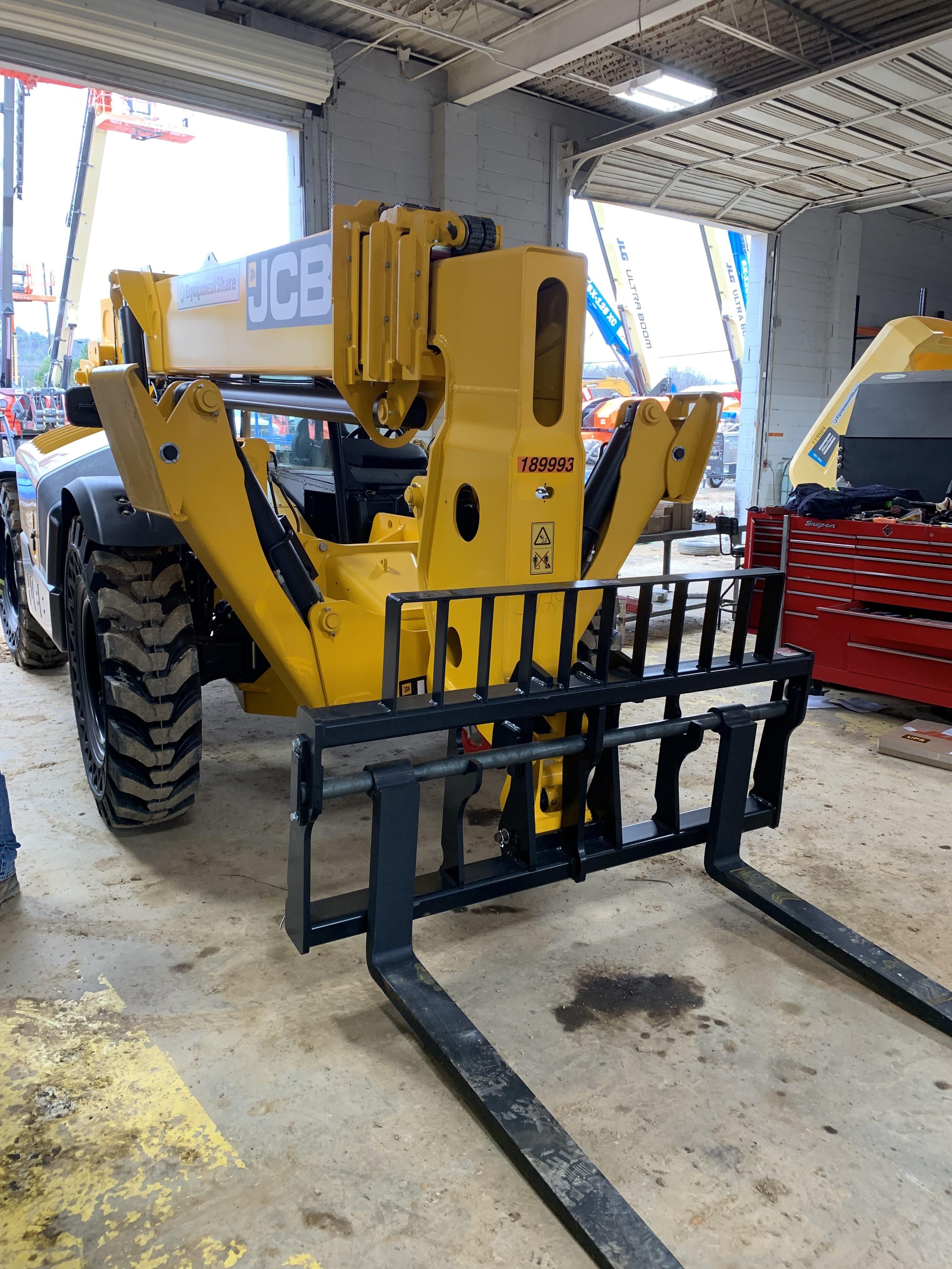 2021 JCB 510-56