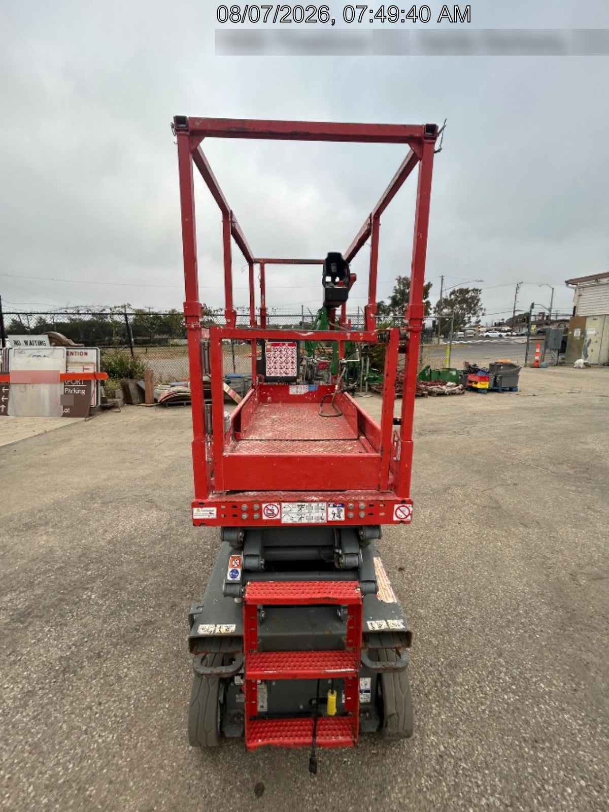 2020 Skyjack SJIII-3219 Solid NM Tires, Half height spring hinged entry gate, Dual Beacons, 800W Inverter