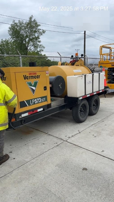 2023 Vac-Tron LP573XDT T4 Koehler Diesel Engine, 500 Gallon Debris Tank, x2 100 Gallon Water Tanks