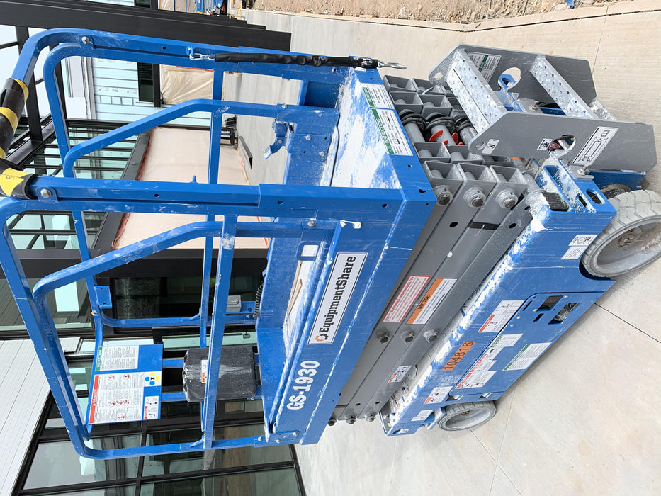 2020 Genie GS-1930 Fixed rails with chain entry gate - Pre A92.20