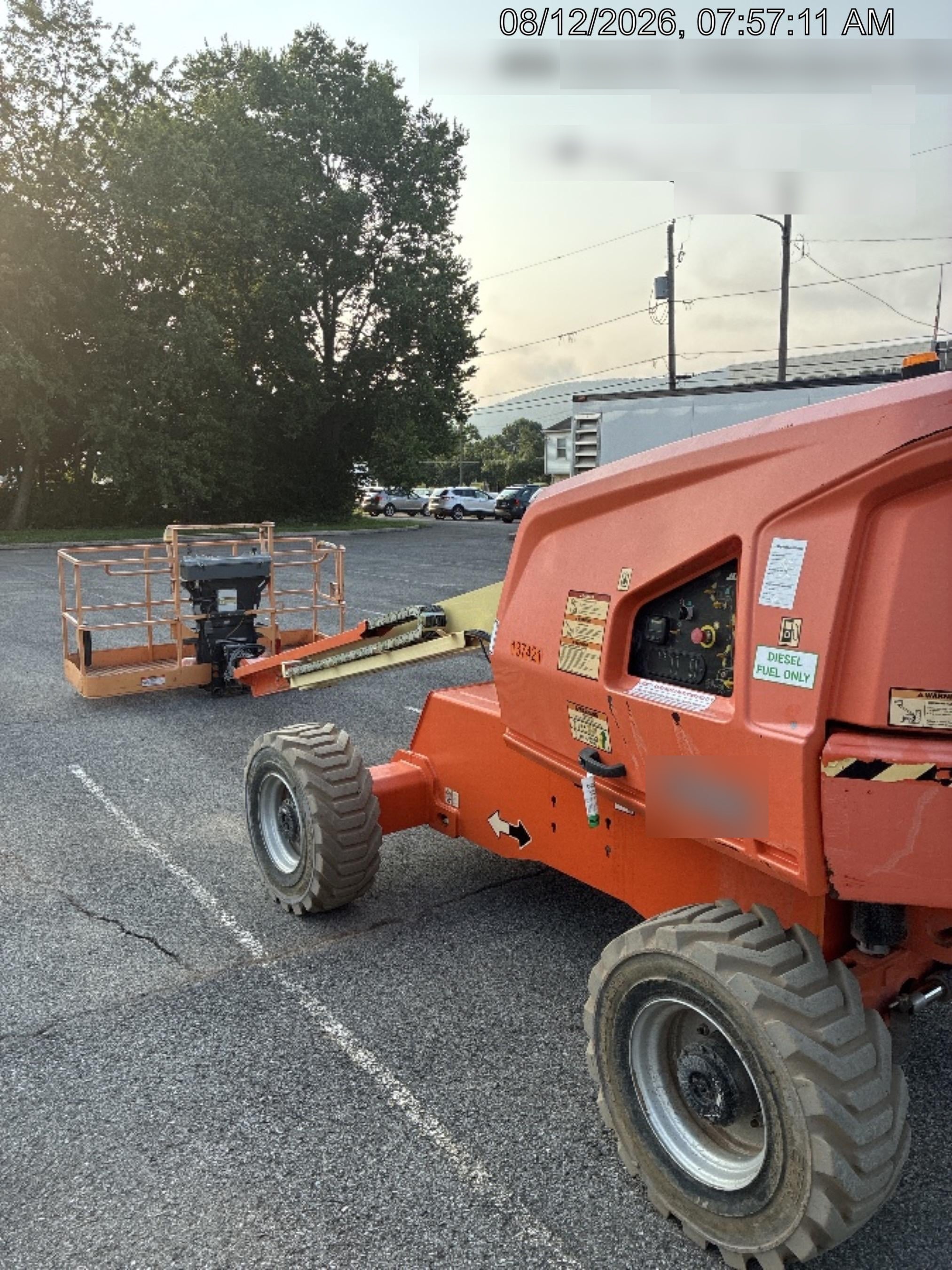2021 JLG 400S