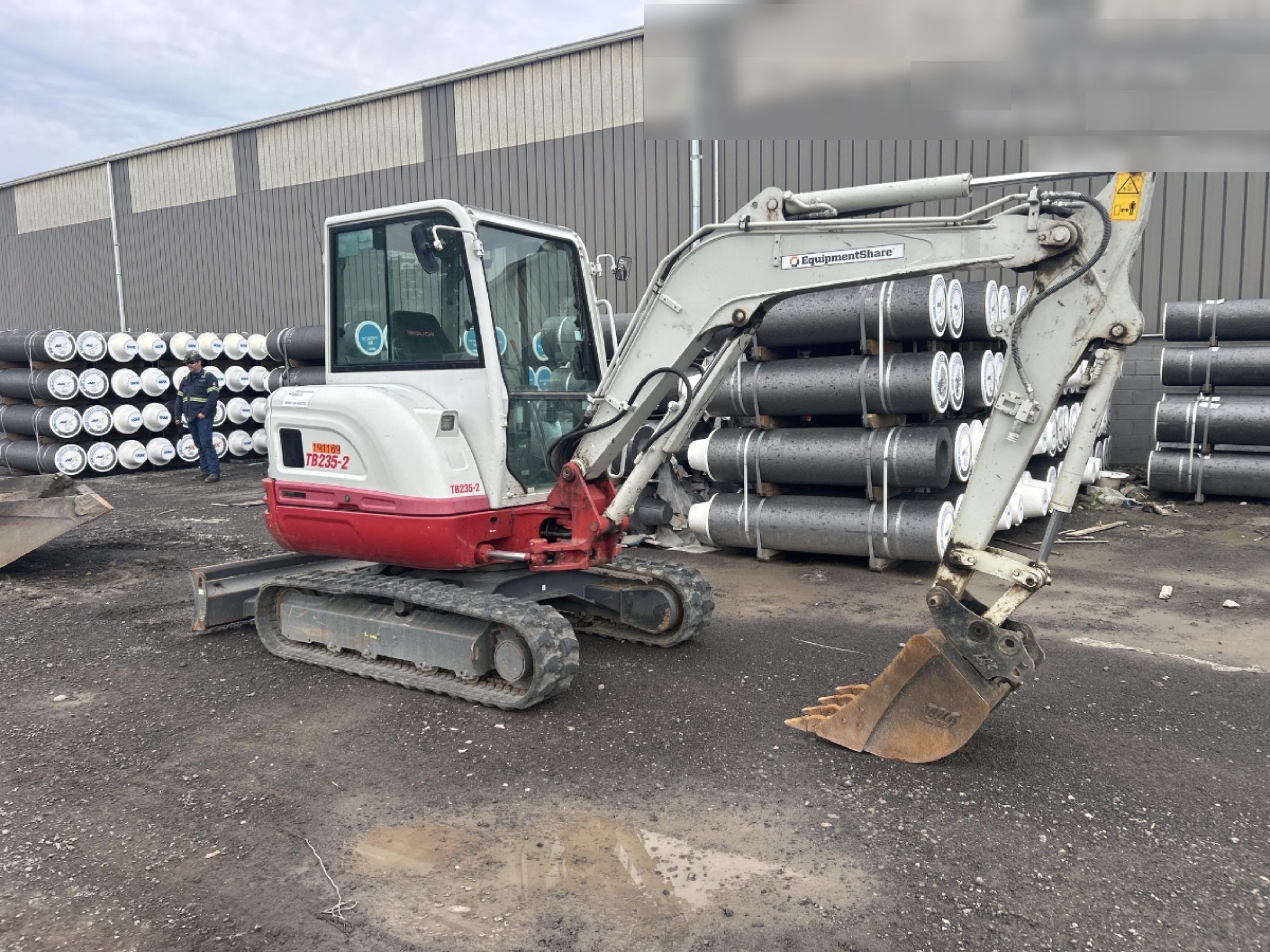 2021 TAKEUCHI TB235-2CR