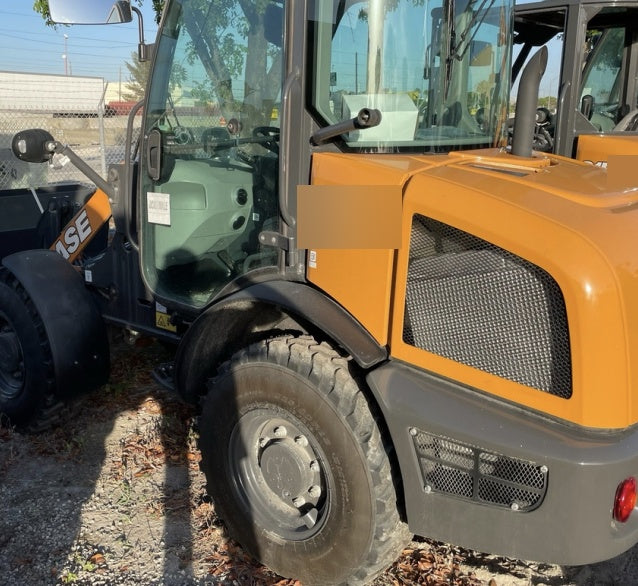 2023 CASE 121F