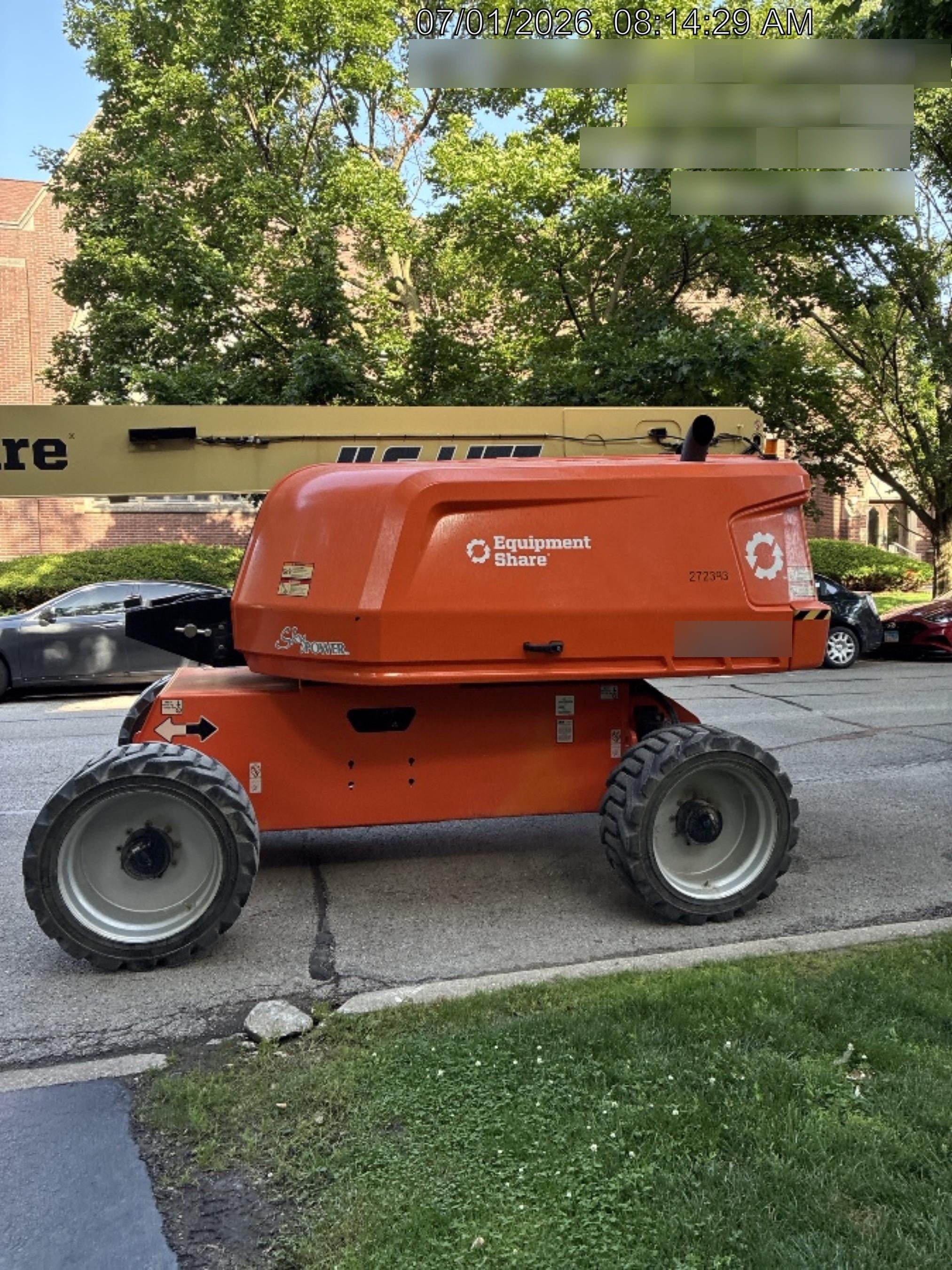 2022 JLG 660SJ
