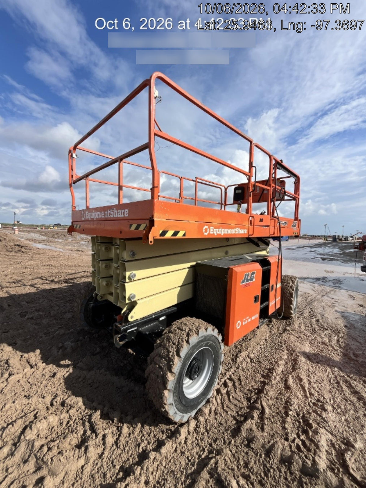 2023 JLG RT4394