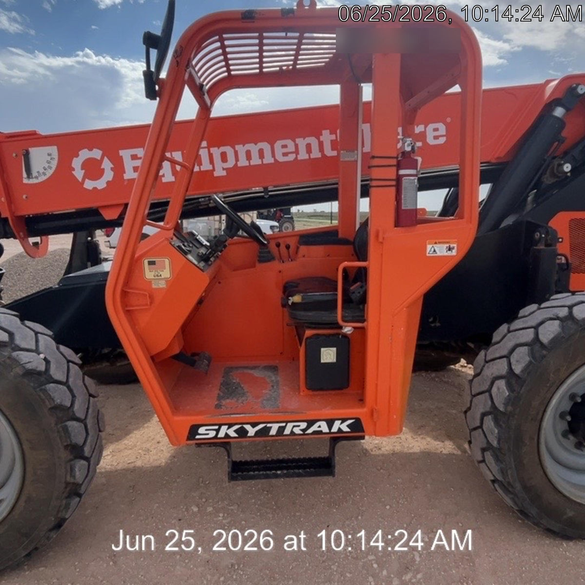 2023 SKYTRAK 8042