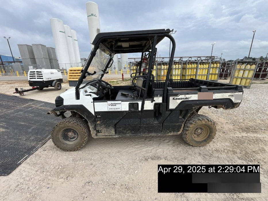 2019 Kawasaki Mule PRO-DXT - 3 Passenger 3 Seater, Standard Options, Backup Alarm, Beacon, Plastic Hard Top, Poly Windshield, Horn Kit